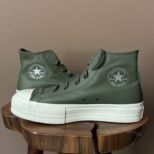 Converse Lift Platform Leather High-tops - Like New